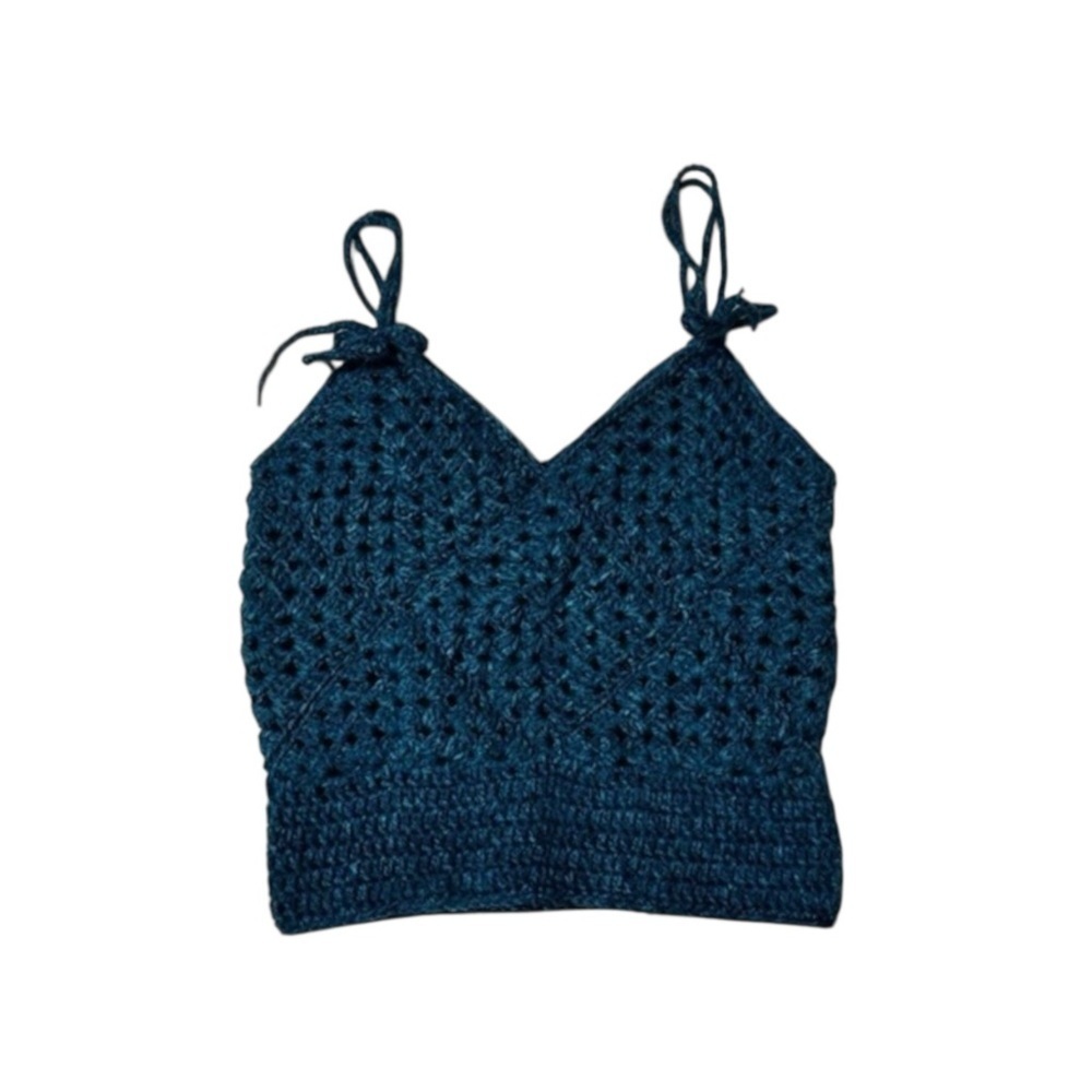 Crocheted XS Crop Top with Adjustable Straps